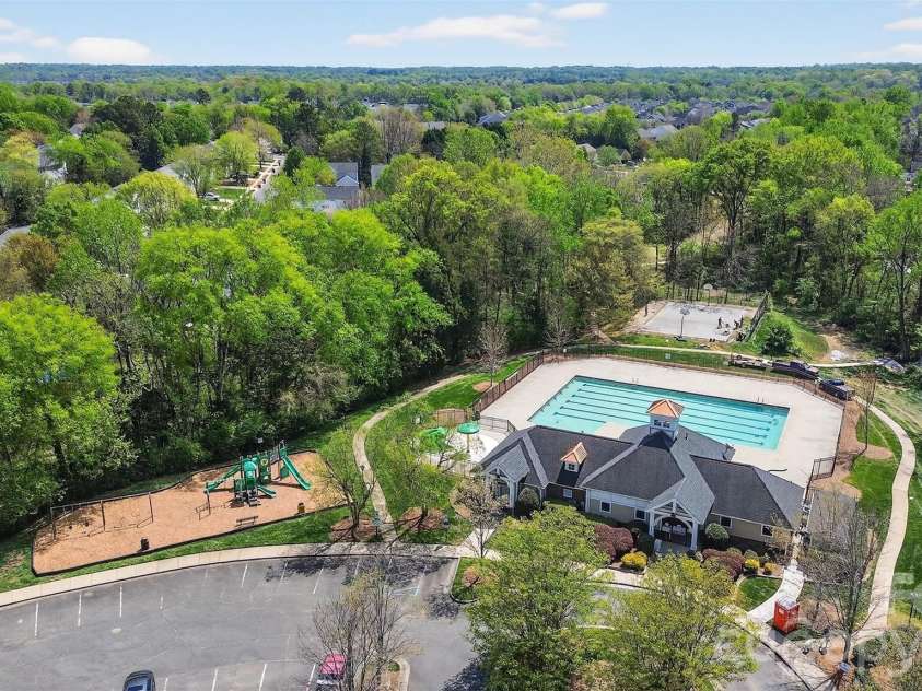 17126 Cambridge Woods Court, Charlotte, NC 28277.  MLS# CAR4390635, YatesRealty ID 39720. 