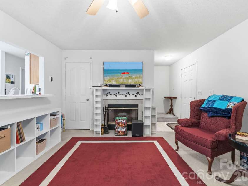 9220 Garnet Field Court, Charlotte, NC 28269.  MLS# CAR4407211, YatesRealty ID 39722. 