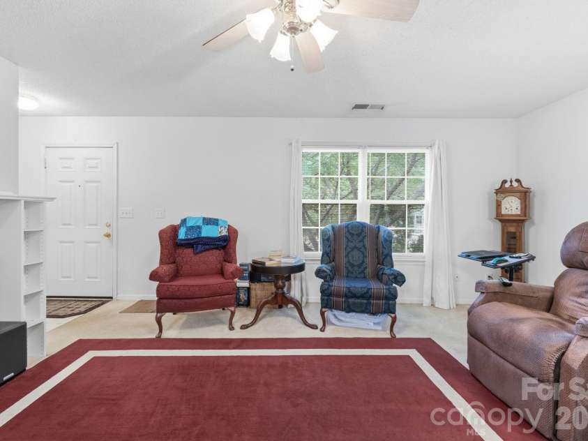 9220 Garnet Field Court, Charlotte, NC 28269.  MLS# CAR4407211, YatesRealty ID 39722. 