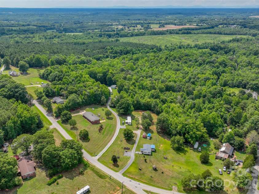 114 Jason Drive, Blacksburg, SC 29702.  MLS# CAR4391508, YatesRealty ID 39724. 