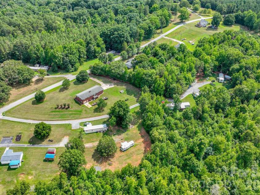 114 Jason Drive, Blacksburg, SC 29702.  MLS# CAR4391508, YatesRealty ID 39724. 