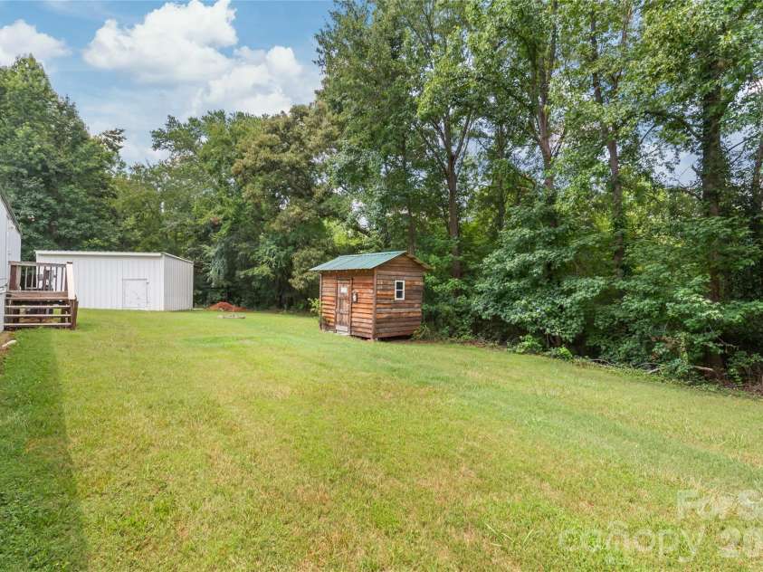 114 Jason Drive, Blacksburg, SC 29702.  MLS# CAR4391508, YatesRealty ID 39724. 