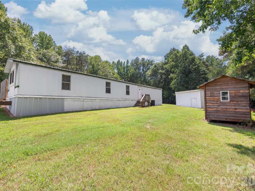 114 Jason Drive, Blacksburg, SC 29702.  MLS# CAR4391508, YatesRealty ID 39724. 