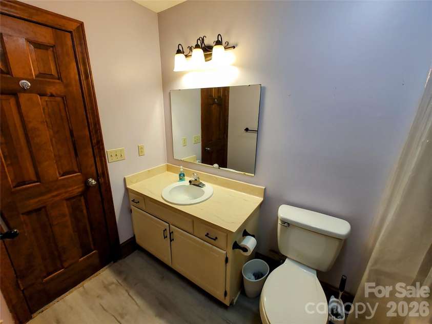 104 Swaim Court, Salisbury, NC 28147.  MLS# CAR4407010, YatesRealty ID 39725. Common bathroom - 1