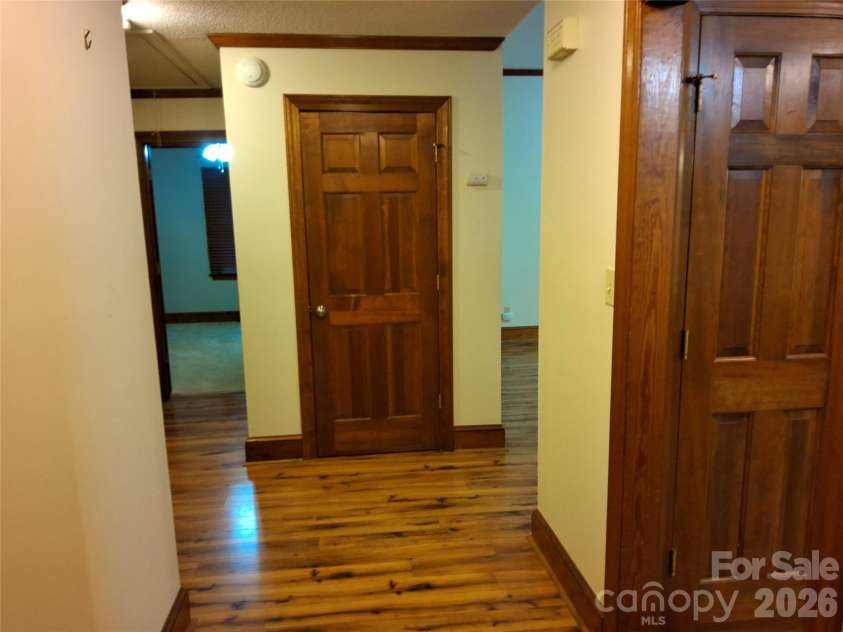 104 Swaim Court, Salisbury, NC 28147.  MLS# CAR4407010, YatesRealty ID 39725. Entry hallway
