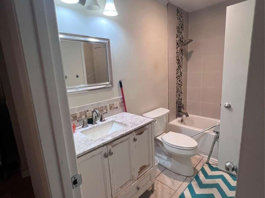 1050 Sardis Cove Drive, Charlotte, NC 28270.  MLS# CAR4407442, YatesRealty ID 39727. 
