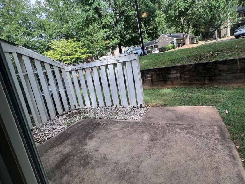 1050 Sardis Cove Drive, Charlotte, NC 28270.  MLS# CAR4407442, YatesRealty ID 39727. 