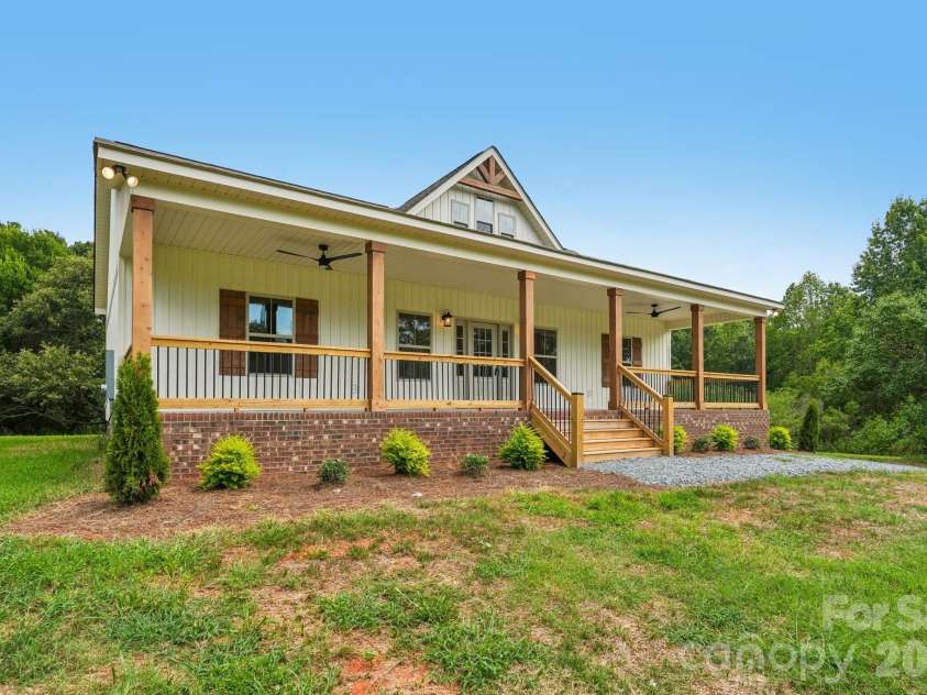 3914 Mullis Newsome Road, Monroe, NC 28110.  MLS# CAR4406341, YatesRealty ID 39728. 