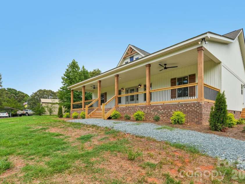 3914 Mullis Newsome Road, Monroe, NC 28110.  MLS# CAR4406341, YatesRealty ID 39728. 