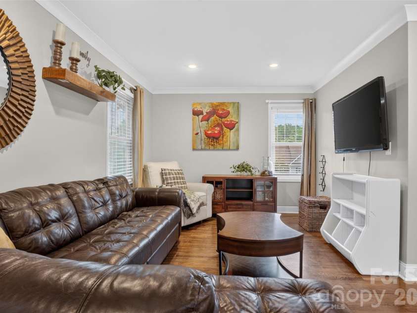 21334 Sandy Cove Road, Cornelius, NC 28031.  MLS# CAR4405688, YatesRealty ID 39729. 