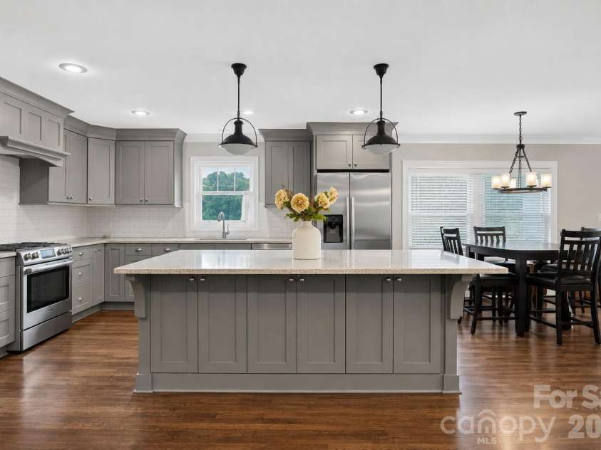 21334 Sandy Cove Road, Cornelius, NC 28031.  MLS# CAR4405688, YatesRealty ID 39729. 