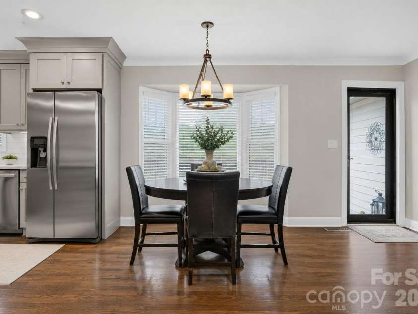 21334 Sandy Cove Road, Cornelius, NC 28031.  MLS# CAR4405688, YatesRealty ID 39729. 