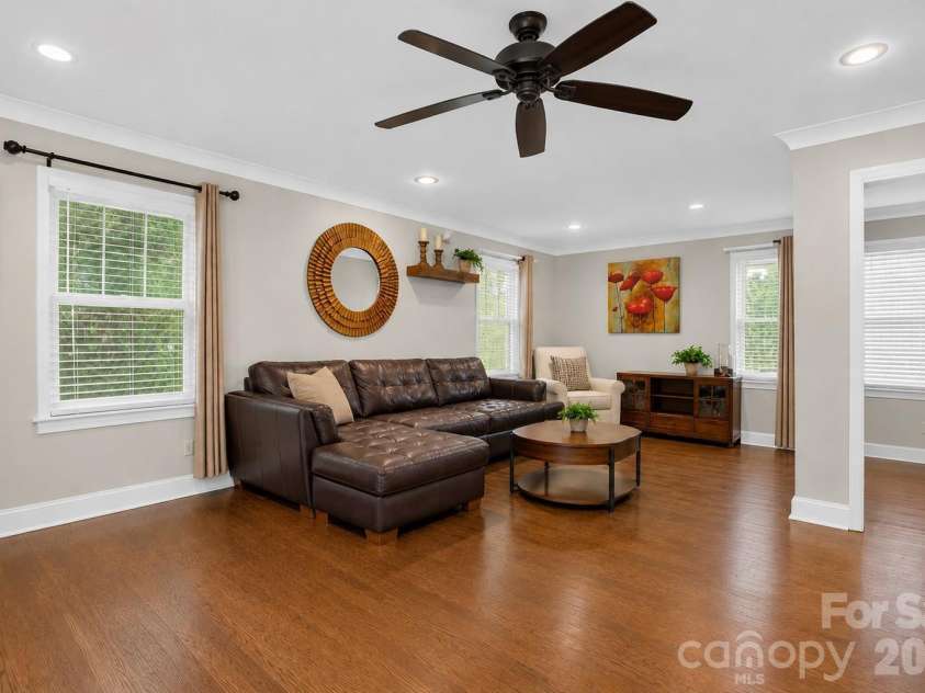 21334 Sandy Cove Road, Cornelius, NC 28031.  MLS# CAR4405688, YatesRealty ID 39729. 