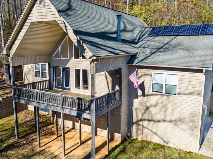 12 Chigger Ridge Road, Sylva, NC 28779.  MLS# CAR4357385, YatesRealty ID 3973. 