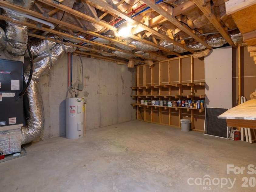 12 Chigger Ridge Road, Sylva, NC 28779.  MLS# CAR4357385, YatesRealty ID 3973. 