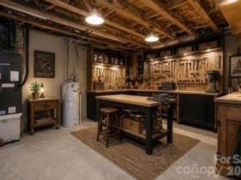 12 Chigger Ridge Road, Sylva, NC 28779.  MLS# CAR4357385, YatesRealty ID 3973. 