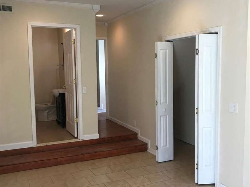 545 Avery Creek Road, Arden, NC 28704.  MLS# CAR4342622, YatesRealty ID 3973. 