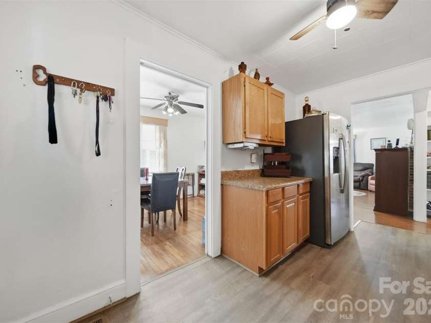 421 Finley Avenue, Lenoir, NC 28645.  MLS# CAR4406579, YatesRealty ID 39730. 
