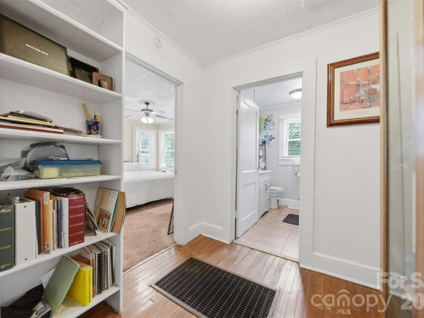 421 Finley Avenue, Lenoir, NC 28645.  MLS# CAR4406579, YatesRealty ID 39730. 