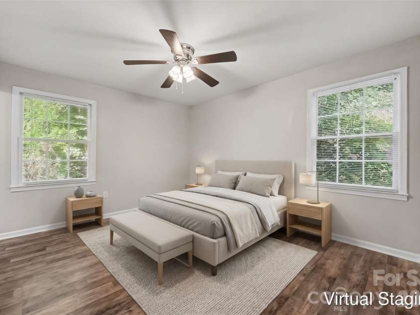 2726 Meadowcliff Drive, Charlotte, NC 28215.  MLS# CAR4406782, YatesRealty ID 39731. Virtually staged