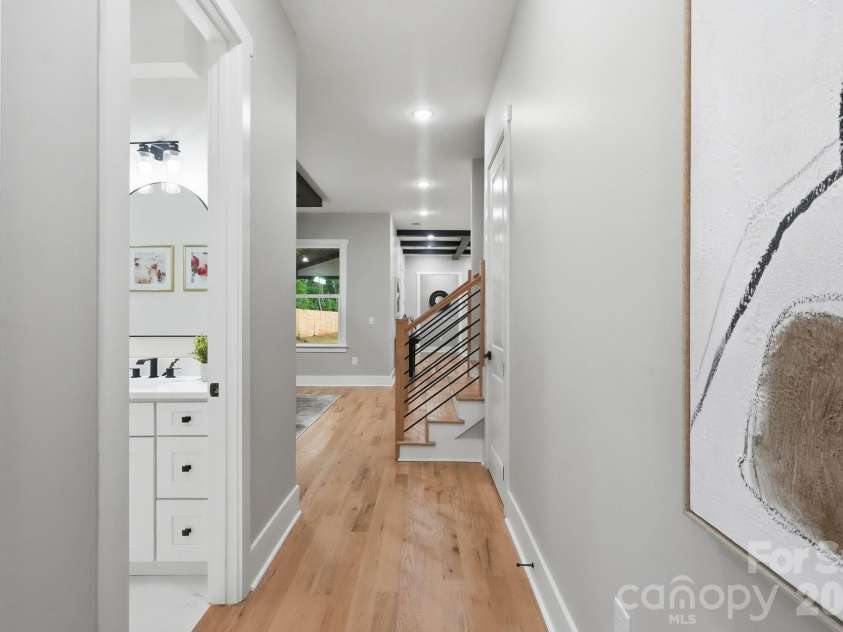 1106 Brookhurst Drive, Charlotte, NC 28205.  MLS# CAR4399535, YatesRealty ID 39732. 