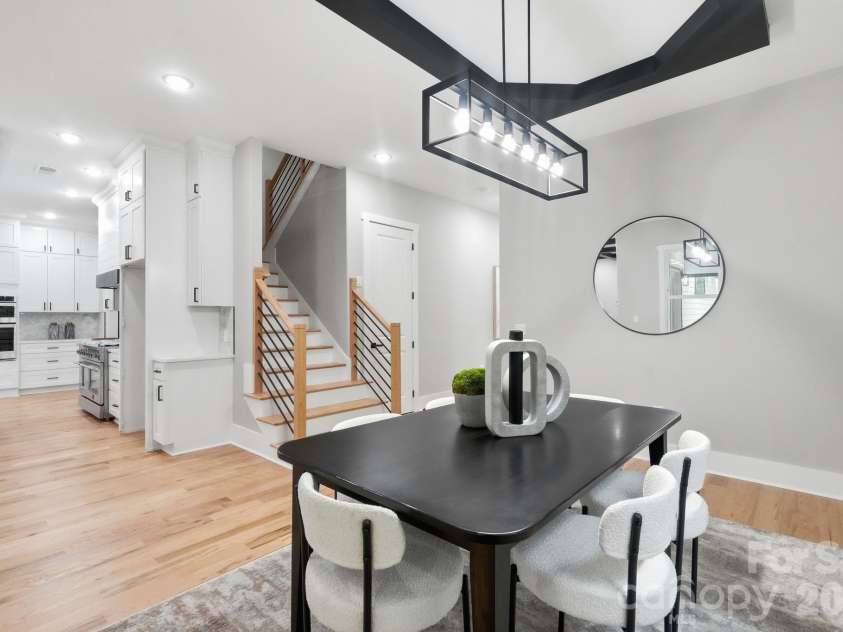 1106 Brookhurst Drive, Charlotte, NC 28205.  MLS# CAR4399535, YatesRealty ID 39732. 