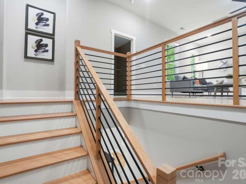 1106 Brookhurst Drive, Charlotte, NC 28205.  MLS# CAR4399535, YatesRealty ID 39732. 