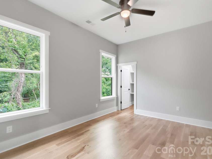 1106 Brookhurst Drive, Charlotte, NC 28205.  MLS# CAR4399535, YatesRealty ID 39732. Bedroom #3