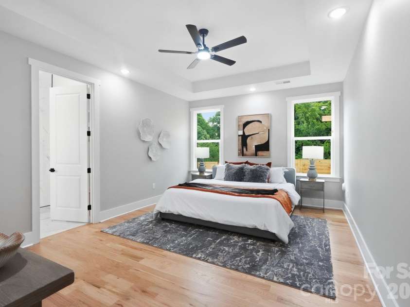 1106 Brookhurst Drive, Charlotte, NC 28205.  MLS# CAR4399535, YatesRealty ID 39732. Primary bedroom