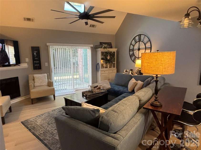 4804 College Road, Wilmington, NC 28412.  MLS# CAR4407464, YatesRealty ID 39733. 