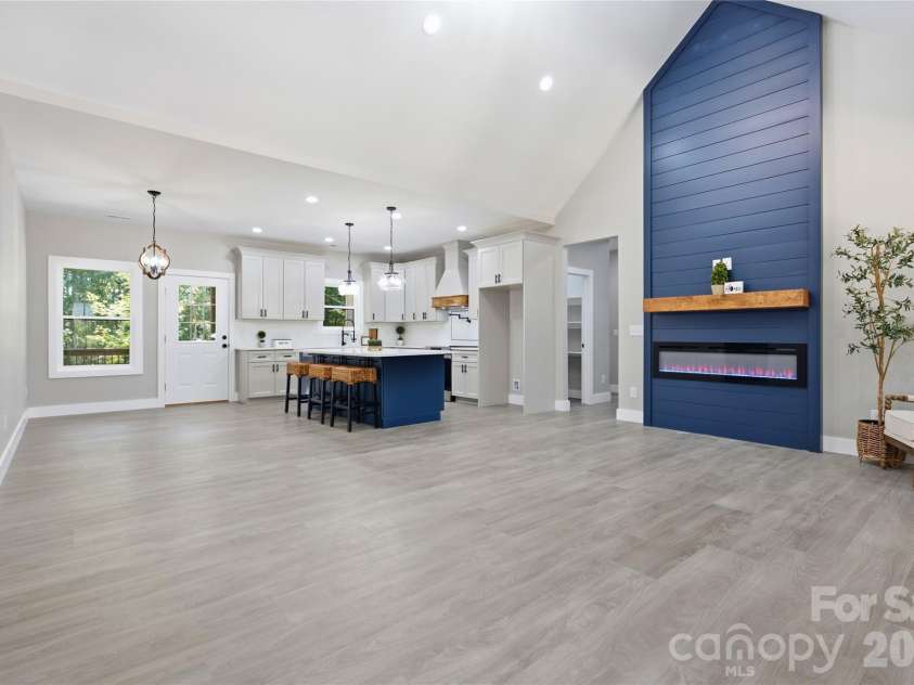 1851 Oleander Drive, Conover, NC 28613.  MLS# CAR4406887, YatesRealty ID 39734. Great Room/Kitchen
