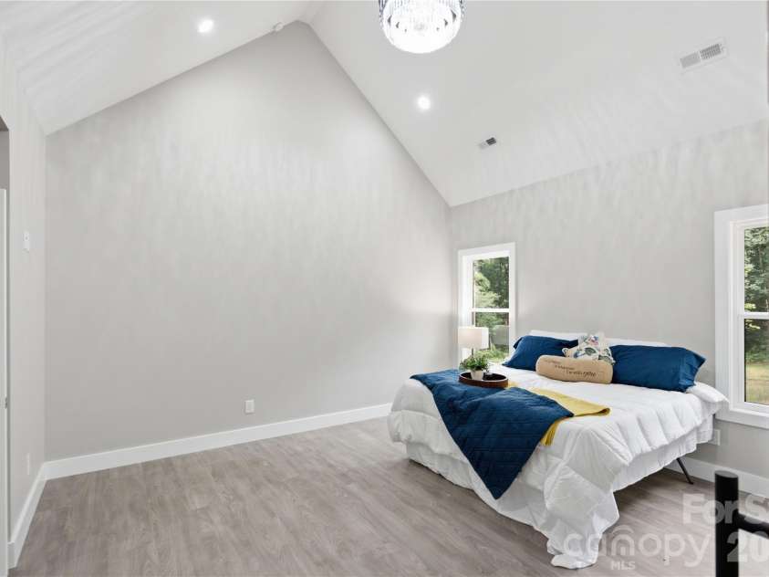 1851 Oleander Drive, Conover, NC 28613.  MLS# CAR4406887, YatesRealty ID 39734. Primary Bedroom