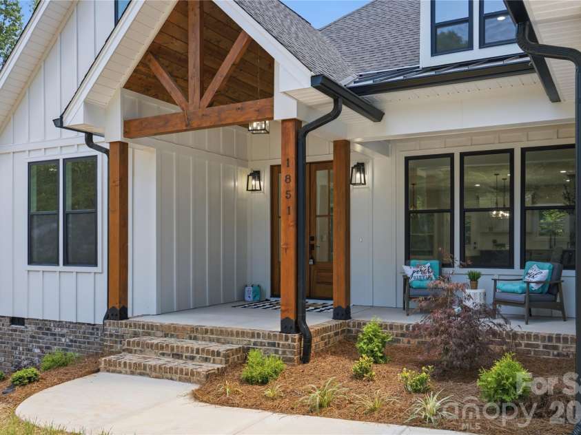 1851 Oleander Drive, Conover, NC 28613.  MLS# CAR4406887, YatesRealty ID 39734. Welcom