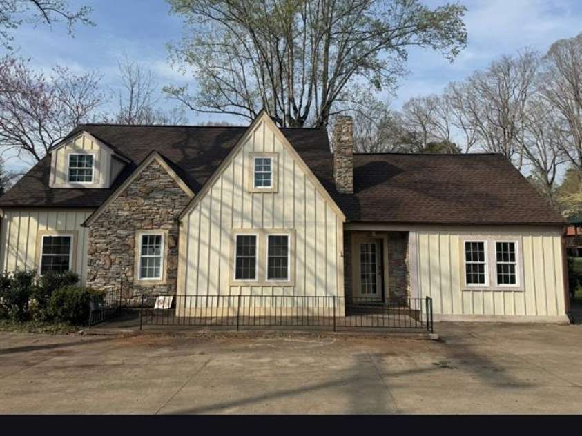 282 Mountain Street, Rutherfordton, NC 28139.  MLS# CAR4407394, YatesRealty ID 39735. 
