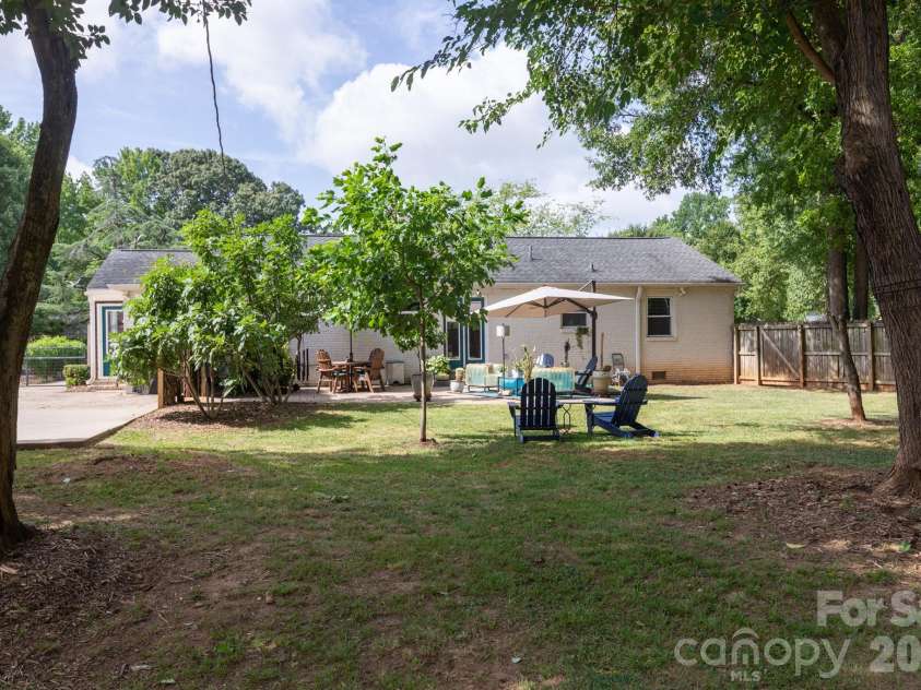 4031 Langhorne Avenue, Charlotte, NC 28205.  MLS# CAR4407418, YatesRealty ID 39736. Back yard oasis