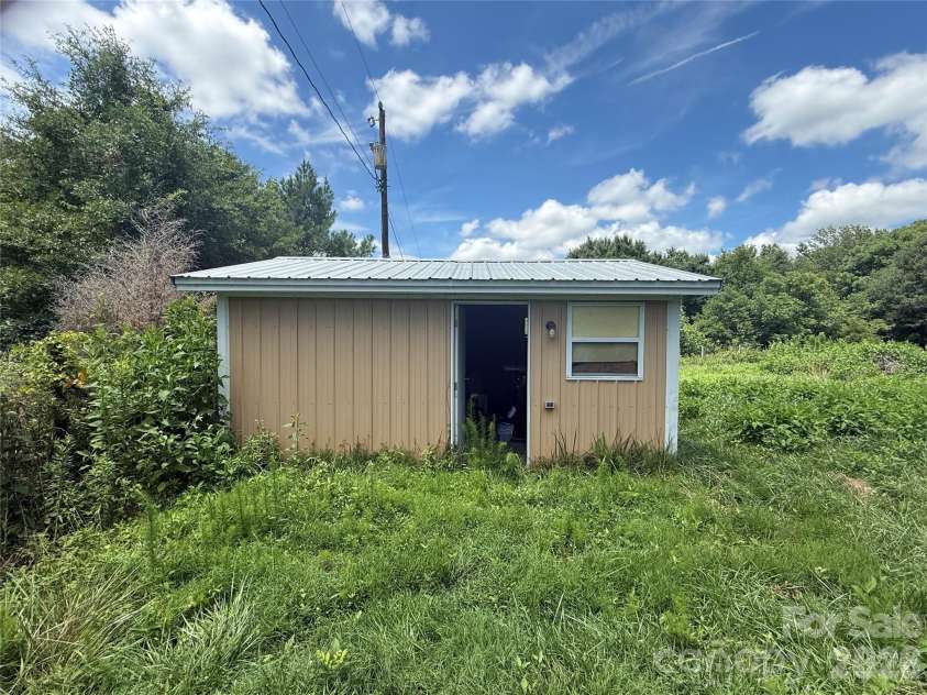6201 Sapp Road, Rockwell, NC 28138.  MLS# CAR4407013, YatesRealty ID 39737. 