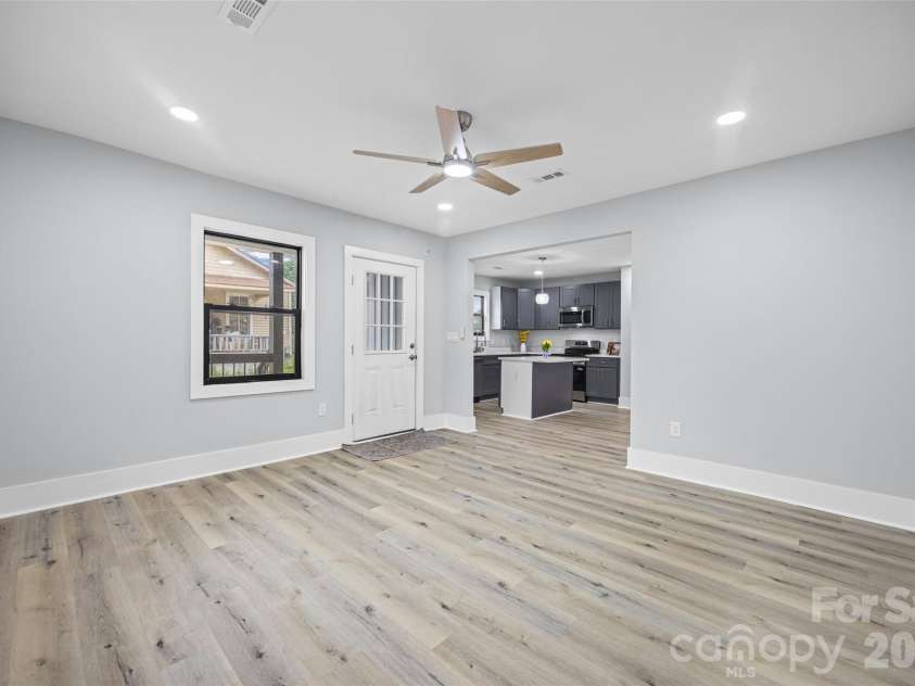 712 Henry Avenue, Gastonia, NC 28052.  MLS# CAR4407404, YatesRealty ID 39738. 