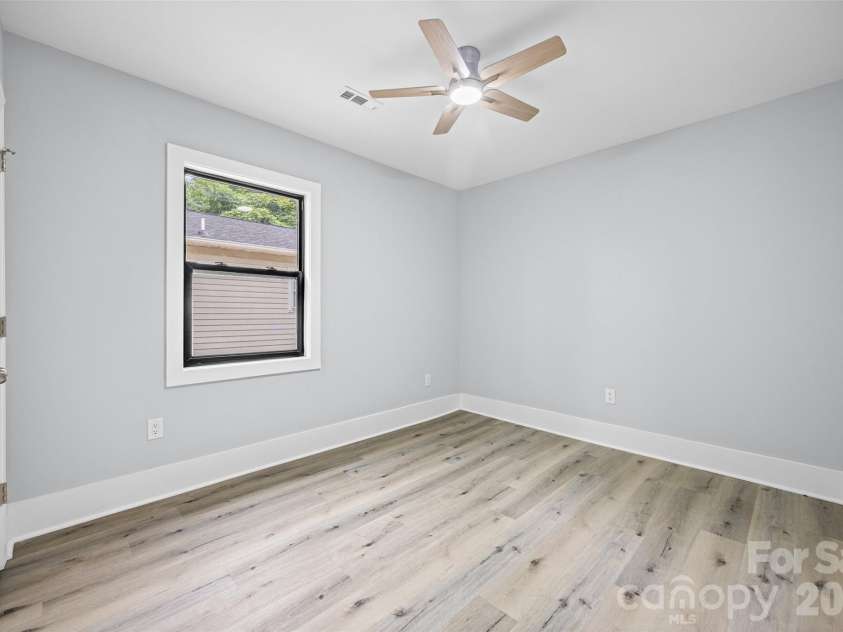 712 Henry Avenue, Gastonia, NC 28052.  MLS# CAR4407404, YatesRealty ID 39738. 