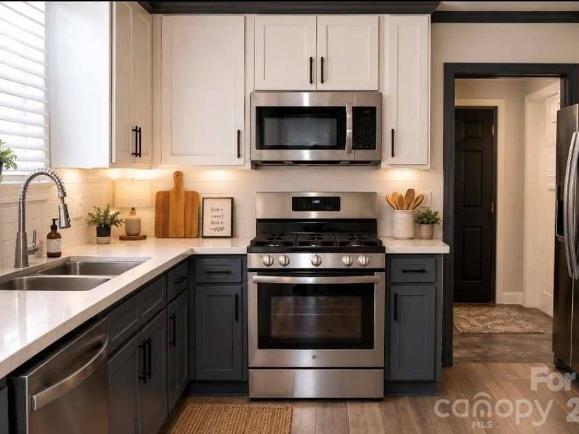 3413 1st Avenue Circle, Hickory, NC 28601.  MLS# CAR4406129, YatesRealty ID 39739. Kitchen (virtually staged for visualization only)