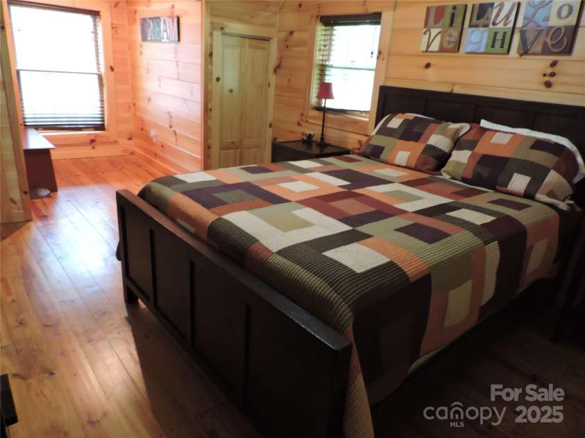 103 Chucks Lane, Bakersville, NC 28705.  MLS# CAR4281725, YatesRealty ID 3974. 