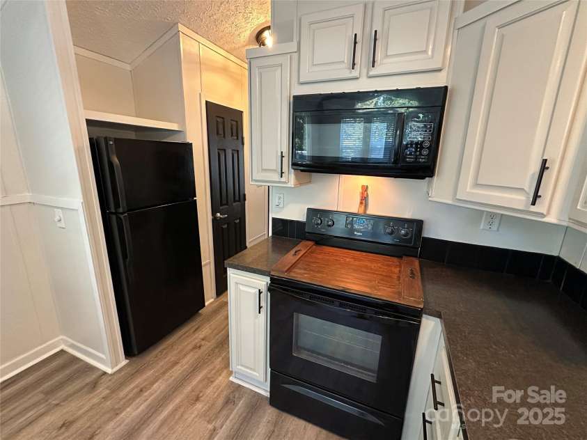 114 Meadowview Circle, New London, NC 28127.  MLS# CAR4284705, YatesRealty ID 3974. 