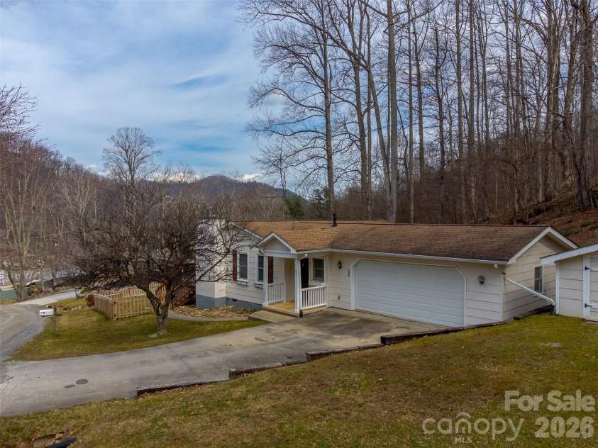57 Melody Lane, Maggie Valley, NC 28751.  MLS# CAR4357455, YatesRealty ID 3974. 