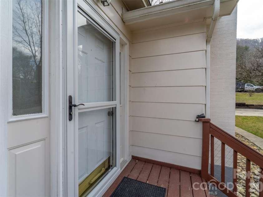 57 Melody Lane, Maggie Valley, NC 28751.  MLS# CAR4357455, YatesRealty ID 3974. 