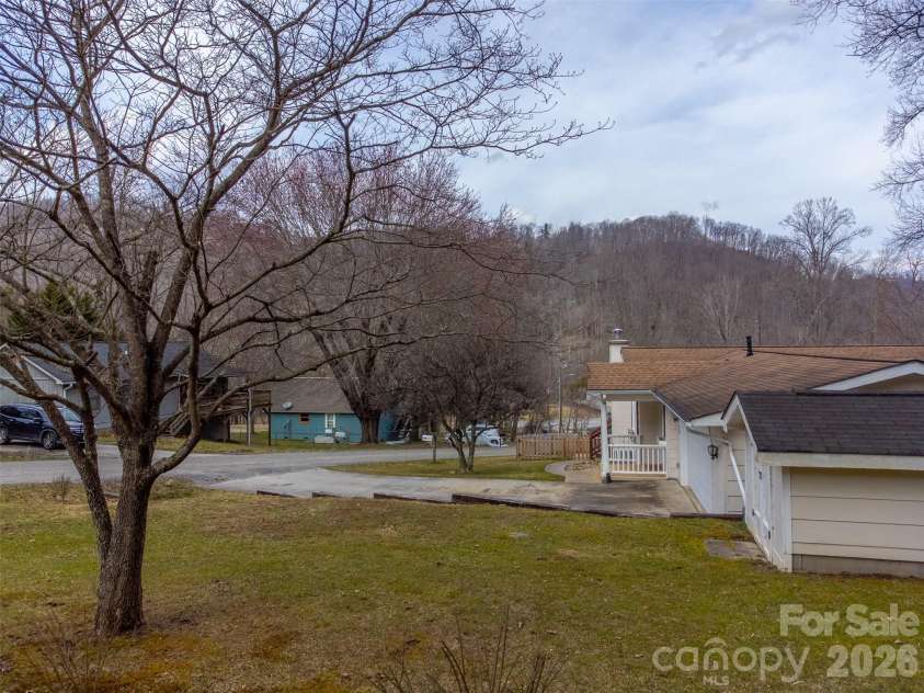 57 Melody Lane, Maggie Valley, NC 28751.  MLS# CAR4357455, YatesRealty ID 3974. 