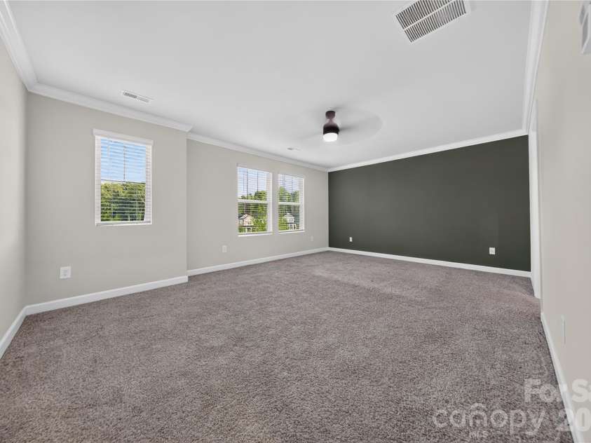 13222 Kenworth Road, Charlotte, NC 28278.  MLS# CAR4407119, YatesRealty ID 39740. Primary Suite