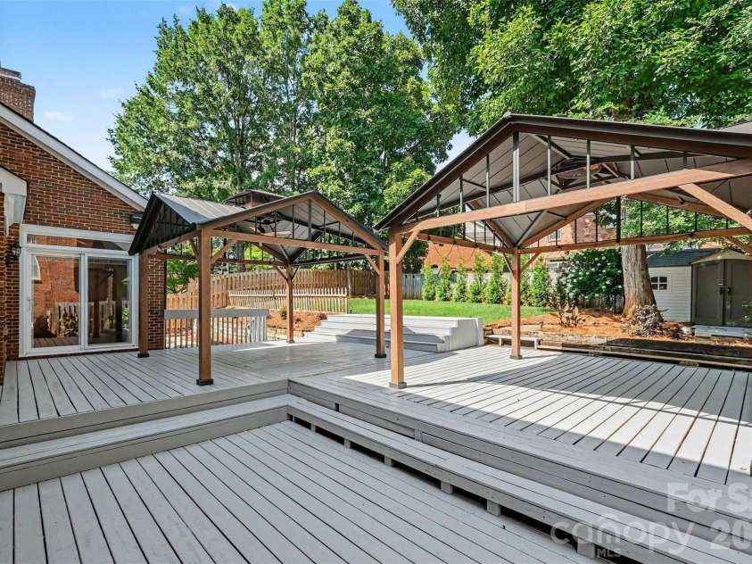 4112 Deerfield Drive, Concord, NC 28027.  MLS# CAR4406358, YatesRealty ID 39741. 