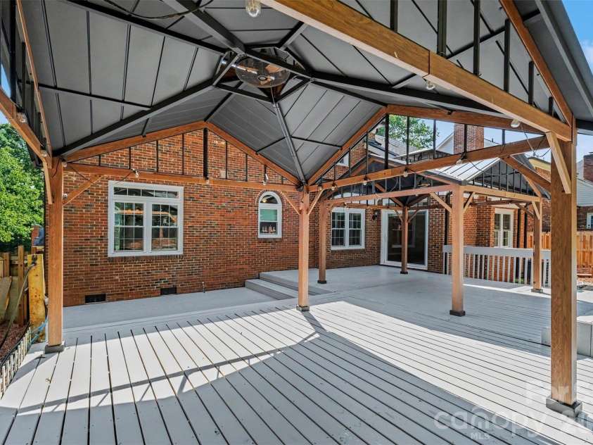 4112 Deerfield Drive, Concord, NC 28027.  MLS# CAR4406358, YatesRealty ID 39741. 