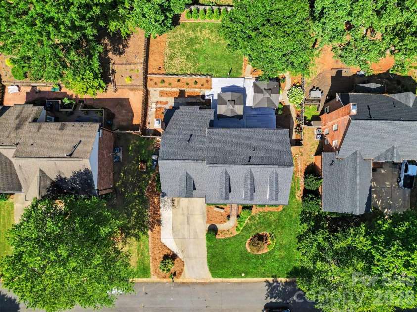 4112 Deerfield Drive, Concord, NC 28027.  MLS# CAR4406358, YatesRealty ID 39741. 