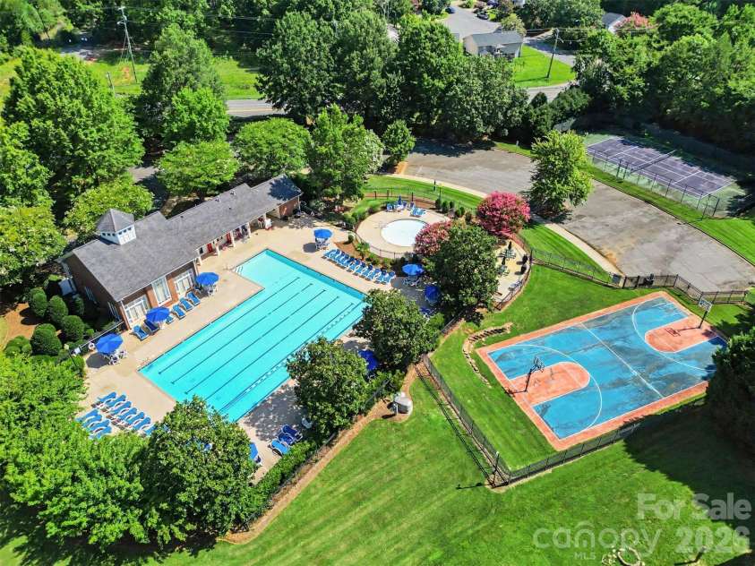 4112 Deerfield Drive, Concord, NC 28027.  MLS# CAR4406358, YatesRealty ID 39741. 