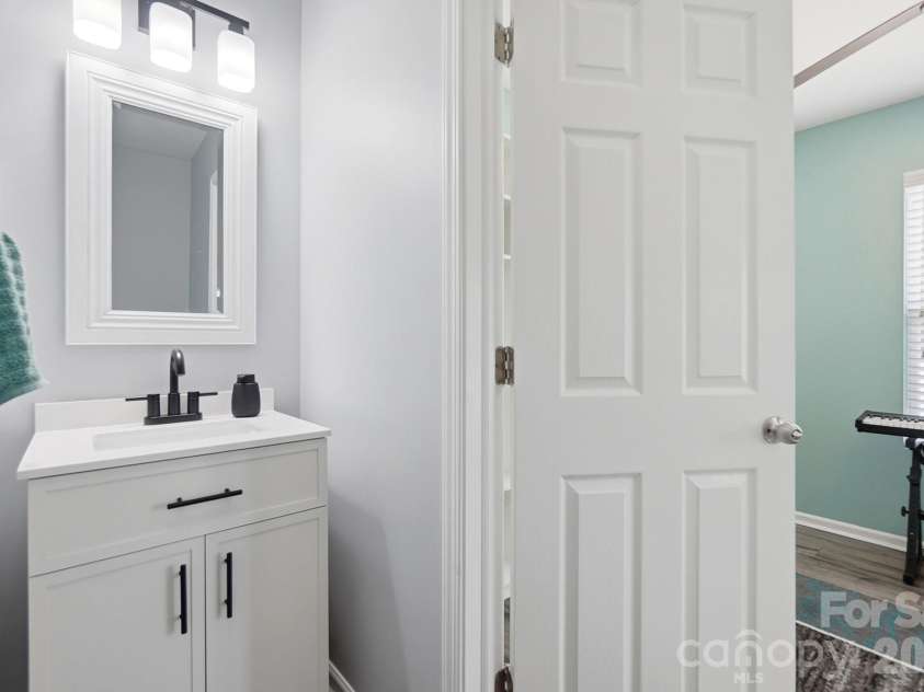 513 Sansberry Drive, York, SC 29745.  MLS# CAR4407150, YatesRealty ID 39742. 